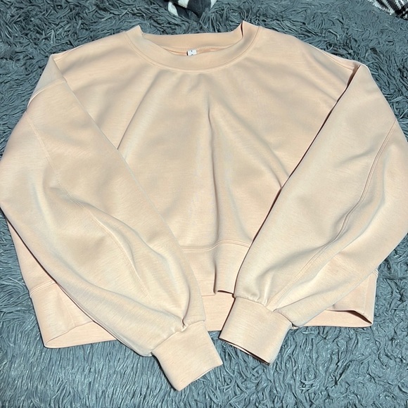 Lululemon - Picture 2 of 4